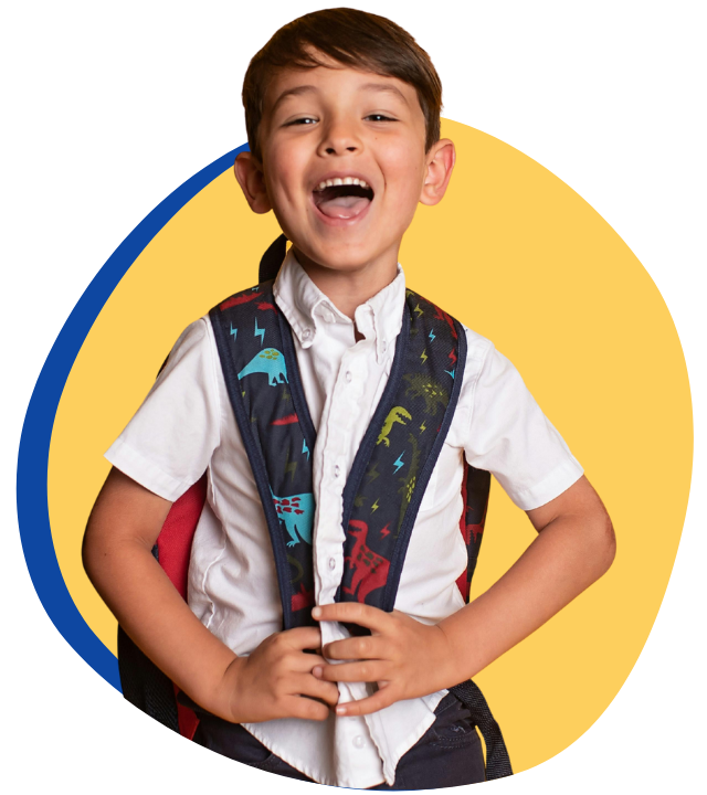 Niño feliz en clases de ingles jumbridge